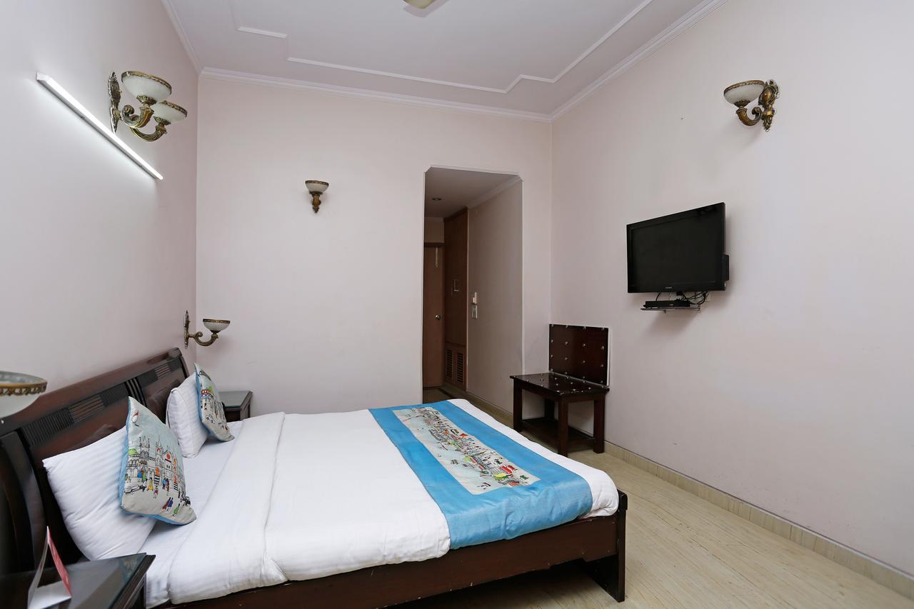 ניו דלהי Oyo 5401 Hotel Mid Town מראה חיצוני תמונה