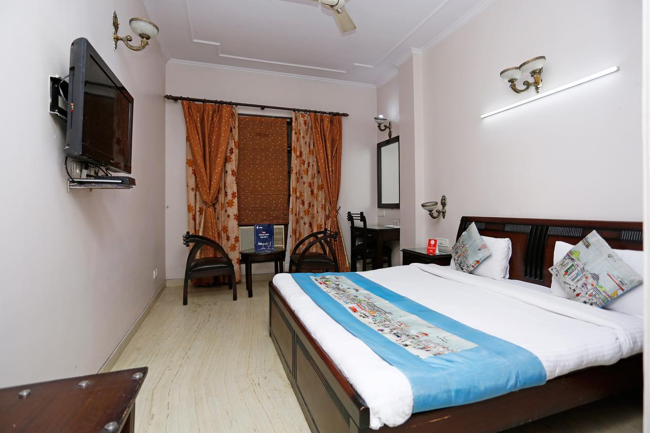 ניו דלהי Oyo 5401 Hotel Mid Town מראה חיצוני תמונה